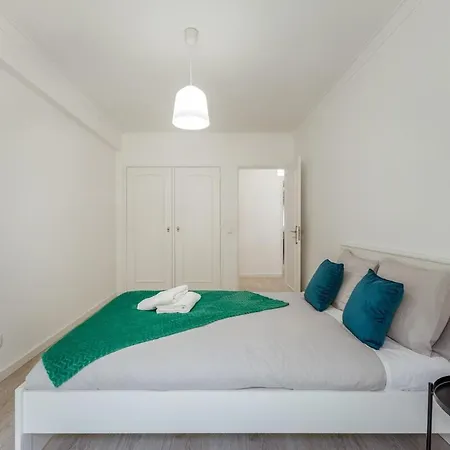 Apartamento 3br Comfort & Convenience In Massama *