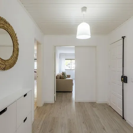 3br Comfort & Convenience In Massama Apartamento