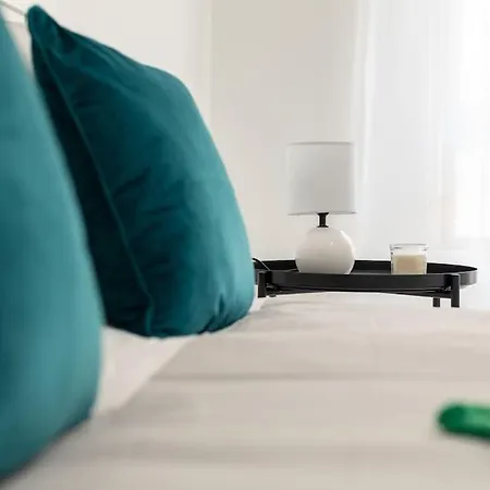 Apartment Comfort & Convenience In Massama Queluz