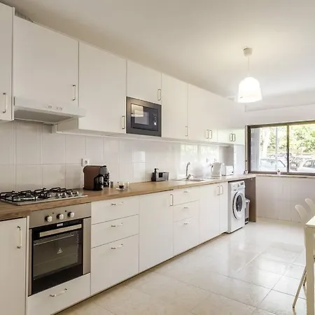 Apartment Comfort & Convenience In Massama